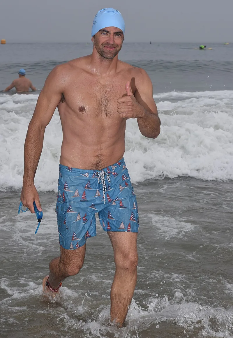 Men's quick-dry swim shorts